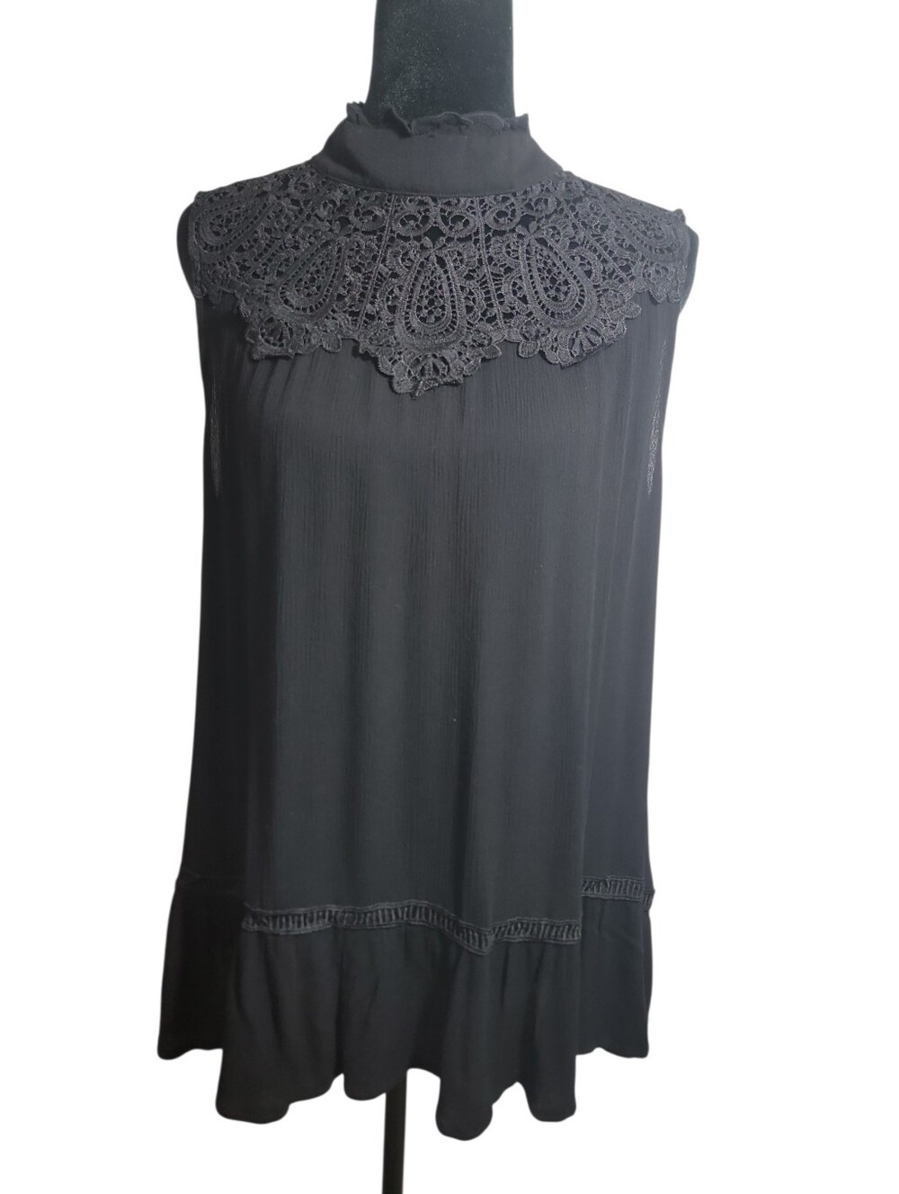 And The Way black lace mock ruffle neck sleeveless top women's size small